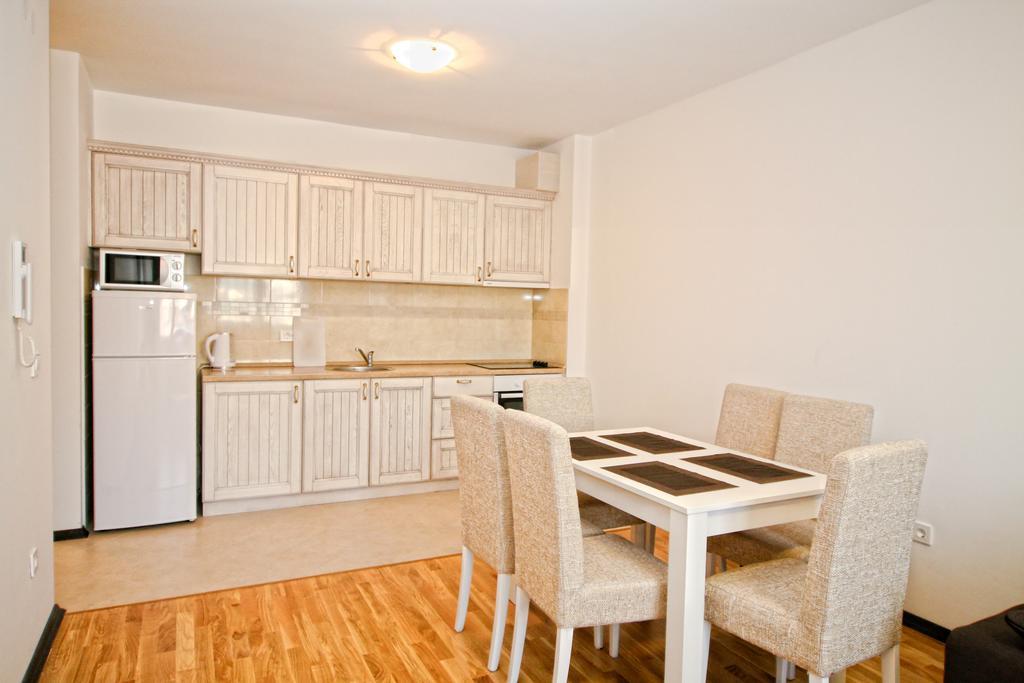 Atrium Apartment