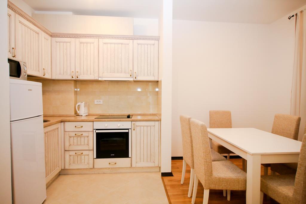 Apartment Atrium