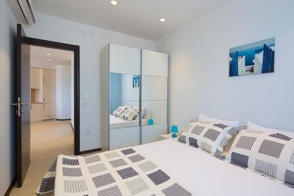Atrium Apartment