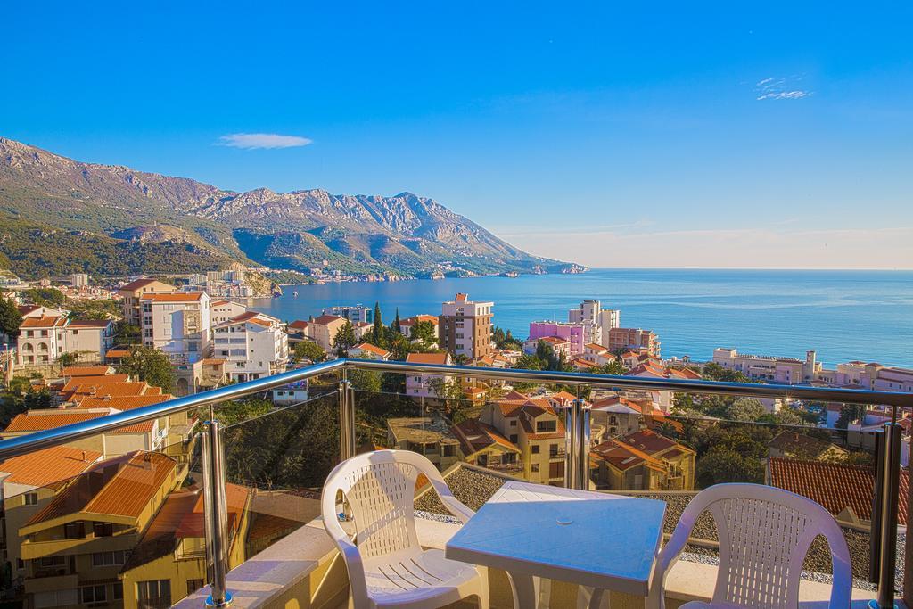 Atrium * Budva